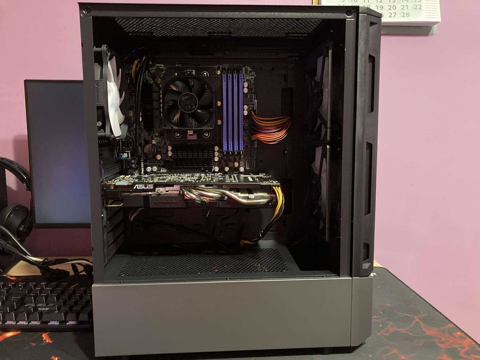 Геймърски компютър AMD FX 8x4,30Ghz, GTX 660, 16GB RAM, SSD, Win 11