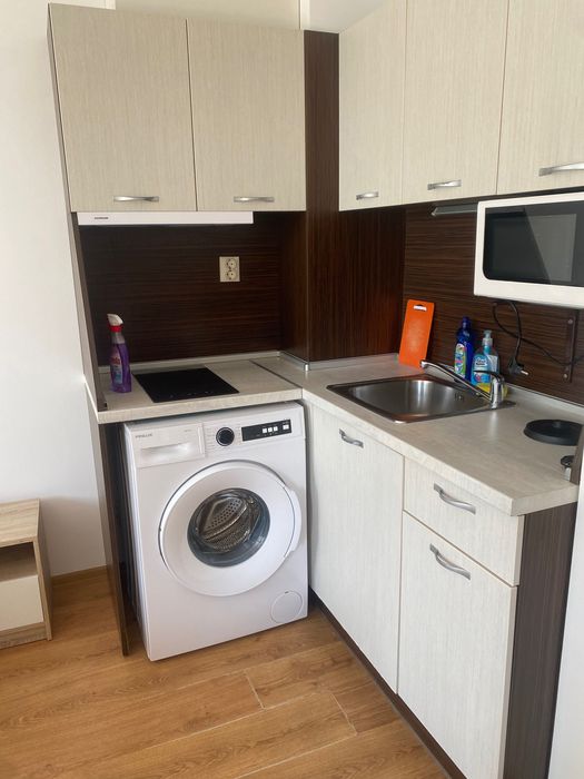 Едностаен под наем