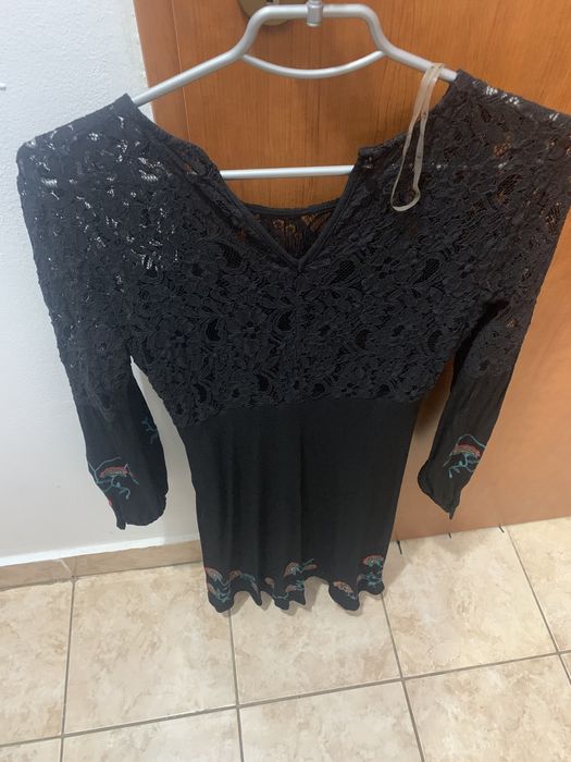 Rochița in cu broderie