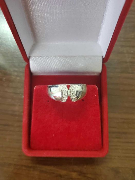 AG102, inel argint 925,nou/marcat, lat, solid, 4 grame,zirconii