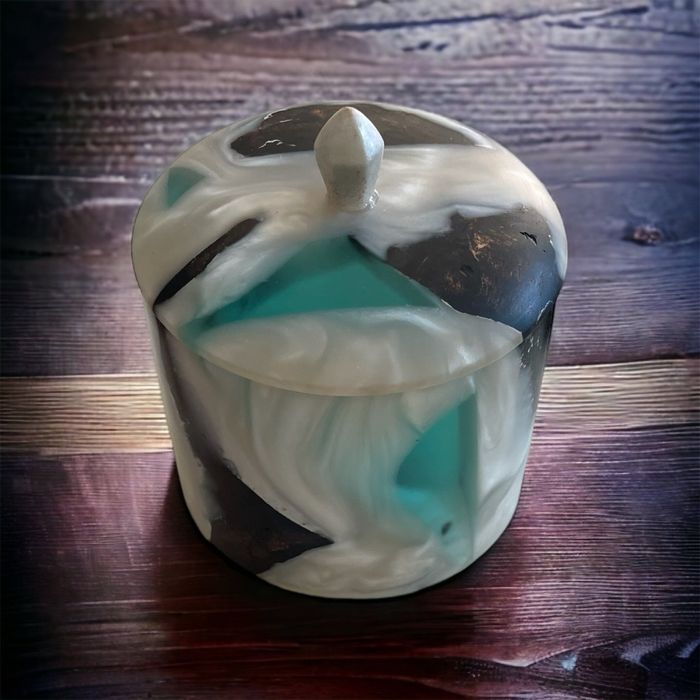 Кутии от дърво и смола цени от 50-160