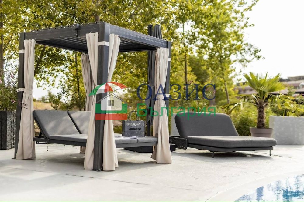 Двустаен апартамент с опция да се преустрои в тристаен в бутикова сграда на първа линия в Комплекс "Ж'Адор Дюн" с Акт 16 - Слъче