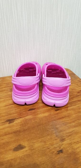 Продам кроксы детские