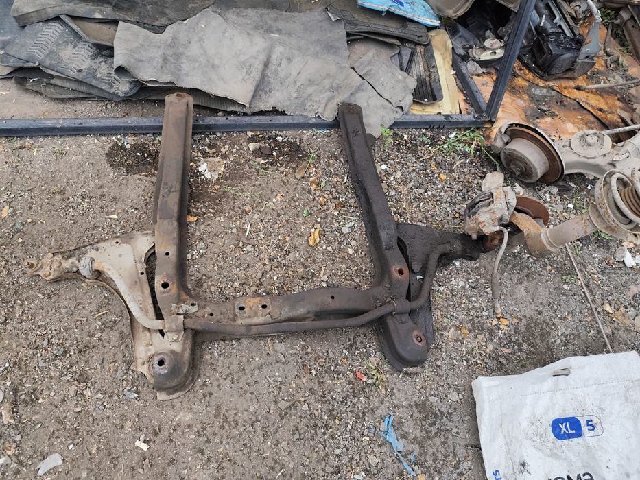 Передний балка Опель вектра а