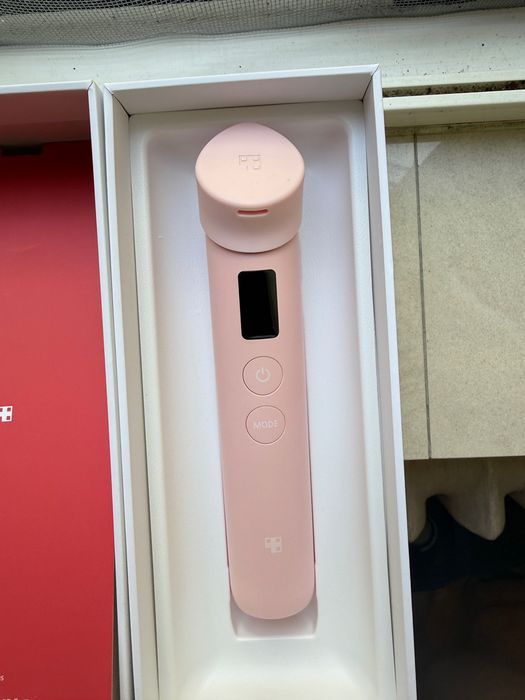 Medicube Booster Pro Уред за подмладяване на лице