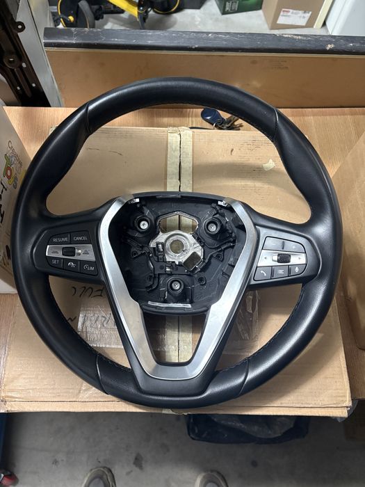 BMW G20 Volan Piese Trager Grile si interior bara fata, Incuietori capota