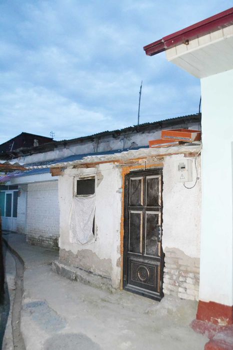 Продается дом в общем дворе ул. Дагбитская, 6-я школа