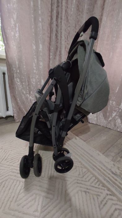 Продам коляску новая