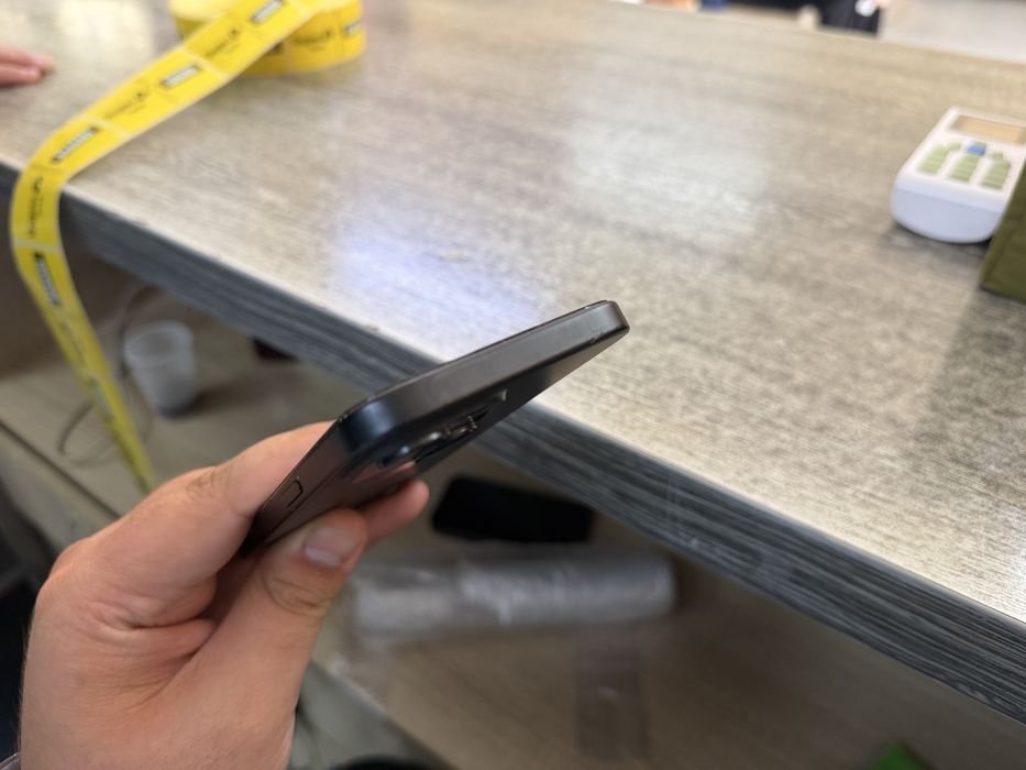 Iphone 15 128гб.