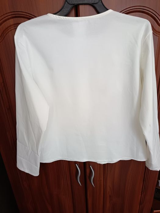 Bluză damă nouă cu eticheta