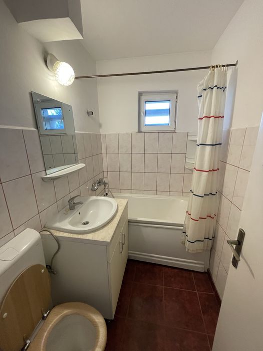 Inchiriez apartament 2 camere  si 2 locuri de parcare in cartierul gheorgheni aproape de iulius mall si FSEGA