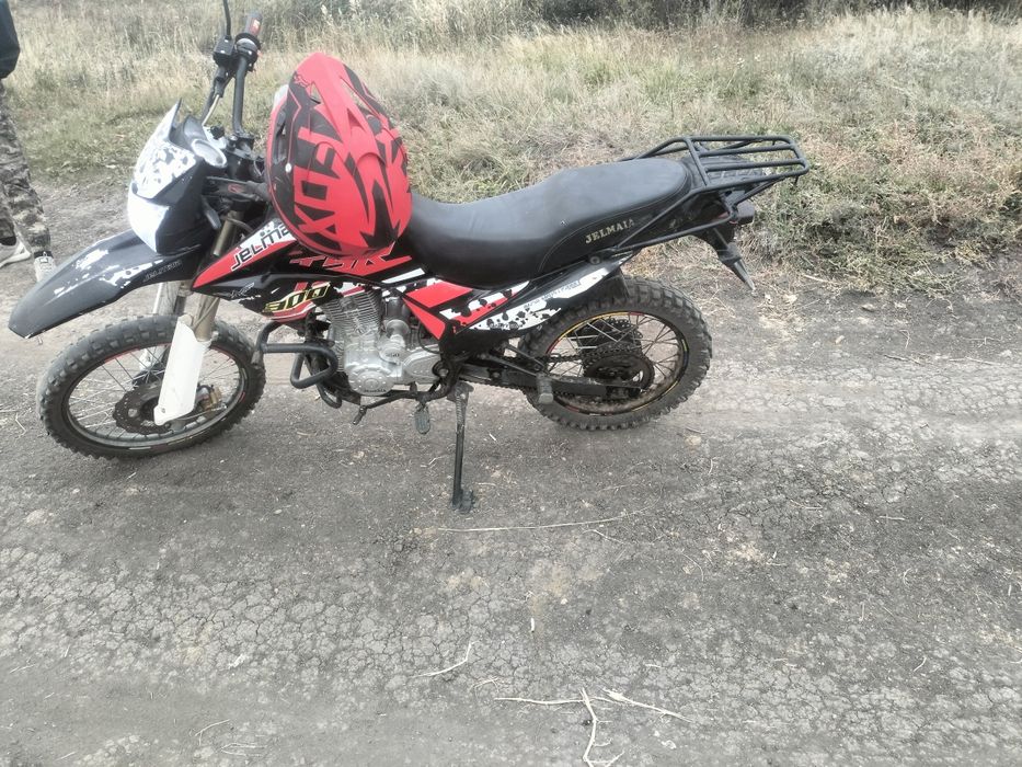 продам мотоцикл 250 кубов