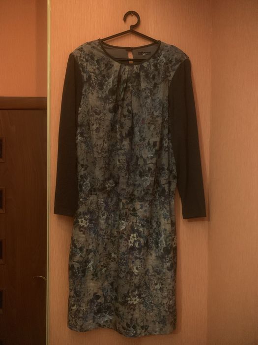 Платья б/у в хорошем состоянии