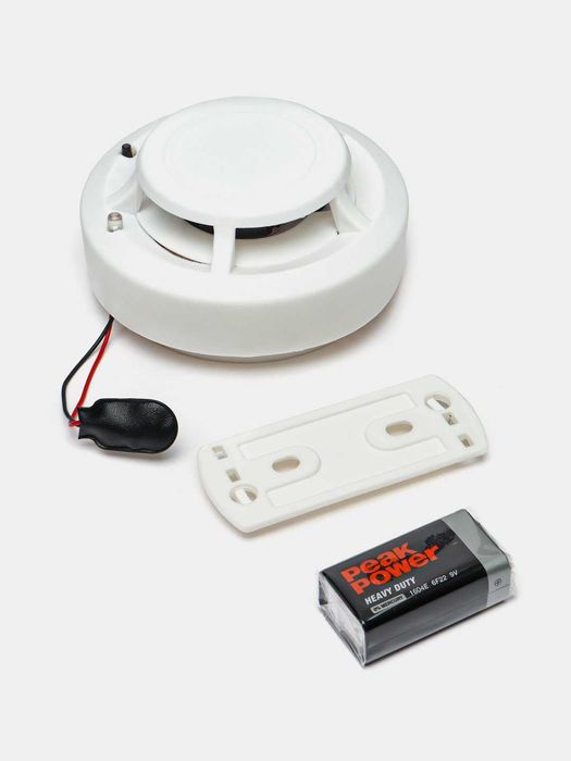 Дымовой датчик с батарейками / Автономный пожарный извещатель батарейк