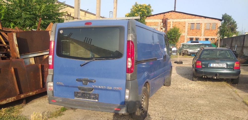 Опел Виваро 2.5DCI