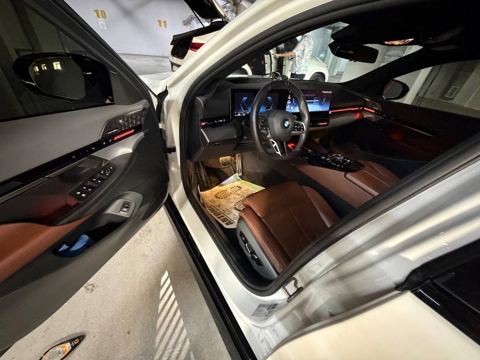 BMW 530i xDrive 2024