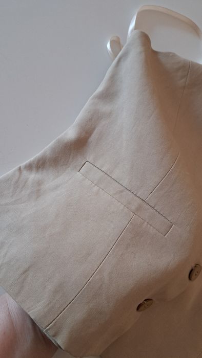 Продам жилет Contatto (Италия)