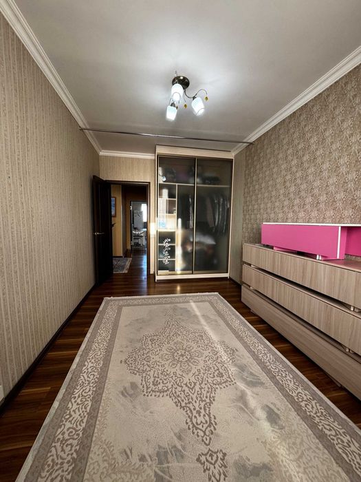 Продам 3х комн кв Батыс с ремонтом