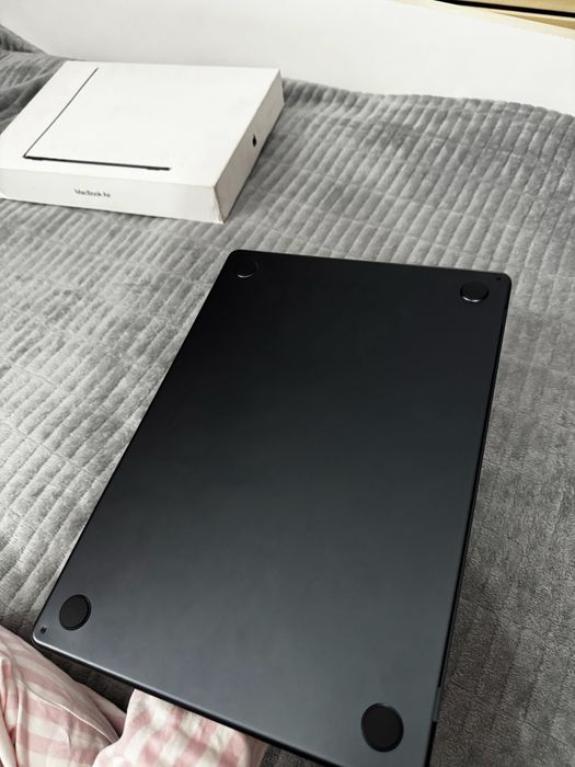 Продается Macbook Air 15’ M3 256 gb