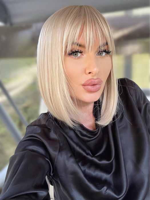 Peruca semi naturala blond deschis