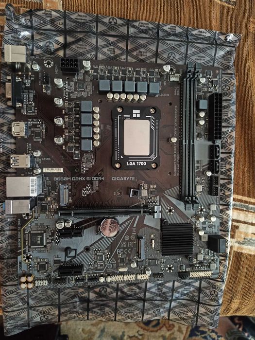 I5 12400f + gigabyte b660 ddr4 + кулер argb