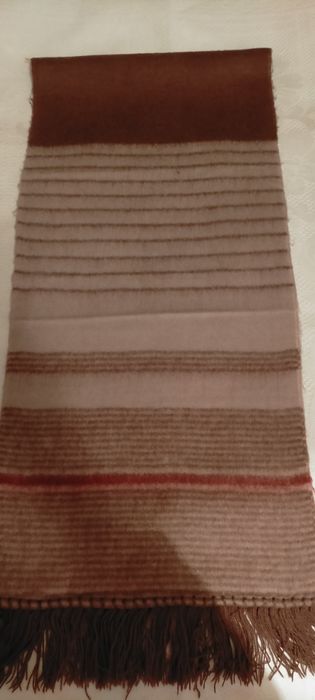 Продам шарфы мужские.