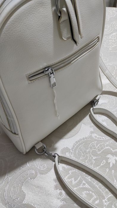 Раница от еко кожа