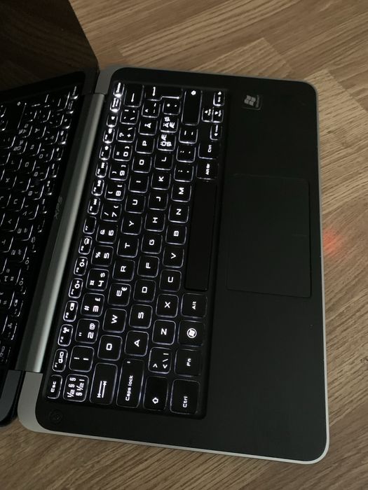 Laptop Tableta Dell intel core i5 Defect pentru piese sau reparat.