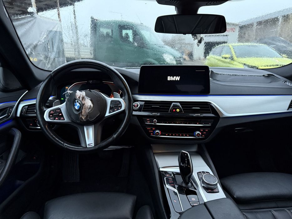 Bmw 530d xdrive 286cp 2021 Led full 106000 km avariat pret fix fix