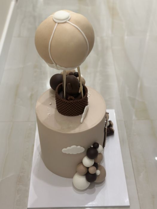 Бутафорна торта 1 година