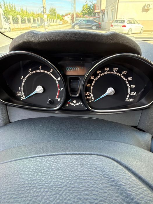 Ford Fiesta Red&Black 1.0 EcoBoost 140 CP | 2016 | 30.000 km | 3 uși