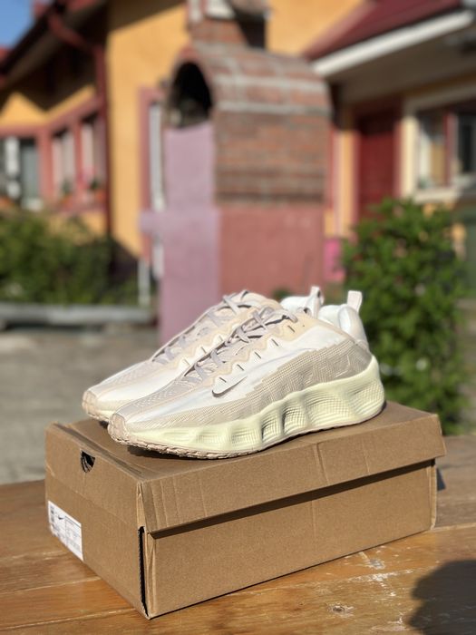 Nike Ava Rover Rice Light Powder