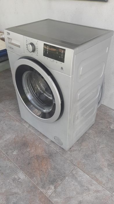 Mașină de spălat Beko 7kg A+++ 1000 rpm  cu tamburul defect.
