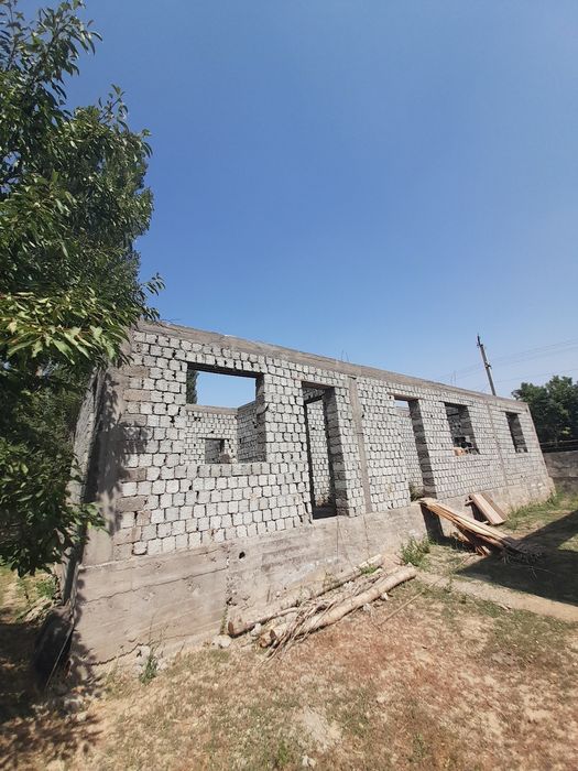 Уй ва мини ферма сотилади 12 сотих