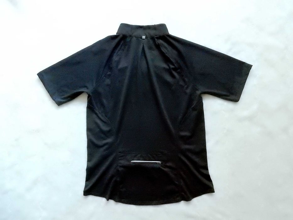 Tricou ciclism dame Nike Run + Dri Fit. Marime L (173 cm inaltime).