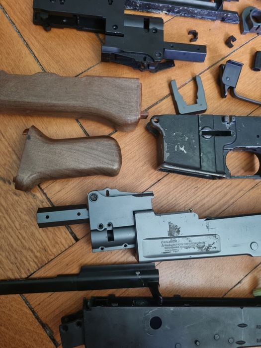LOT PIESE AIRSOFT  ak și  m4