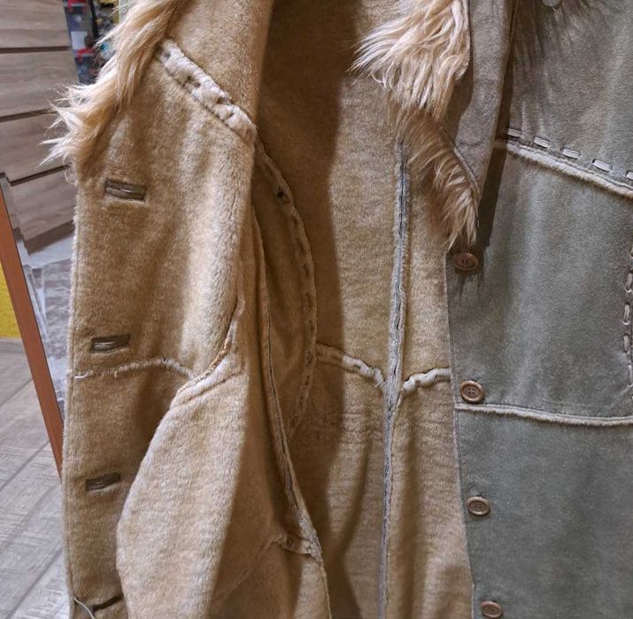 Cojoc  vintage,cu blanita