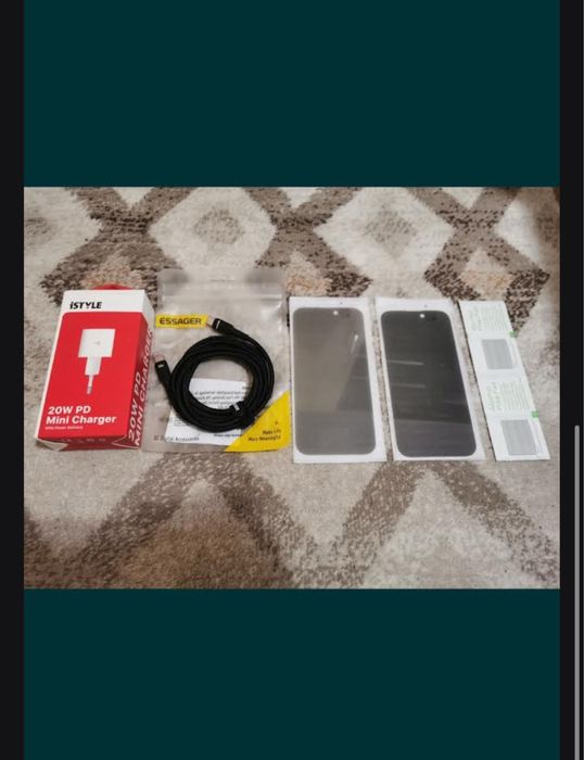 Accesorii iPhone 15 Pro-detalii in descriere