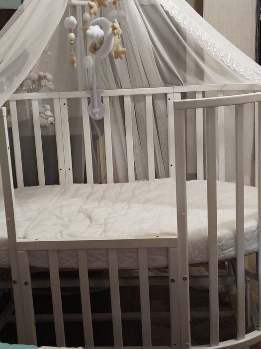 Продам кроватку 9в1