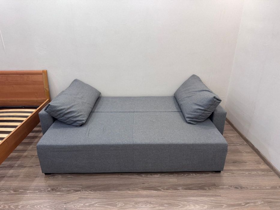 продам диван, серый