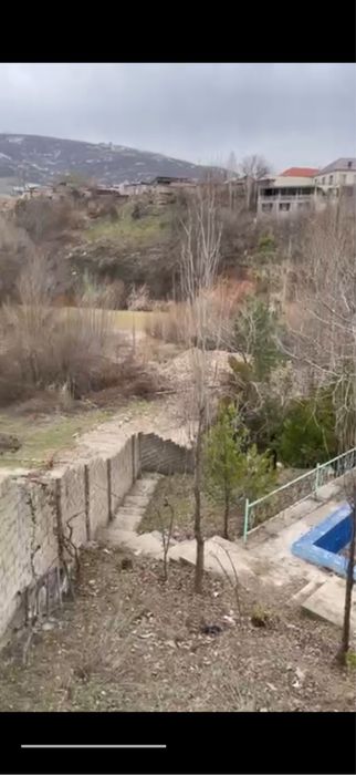 dacha ugam bochka suv bo’yida