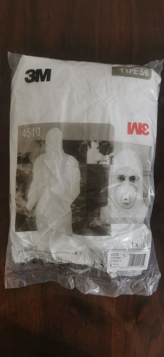 Защитные комбинезоны одноразовые 3М