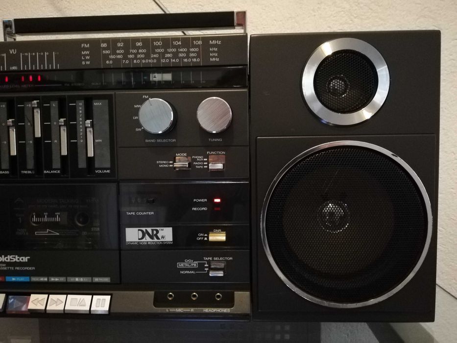 Boombox - Stereo Radio Cassette GOLDSTAR TSR-930 -Stare Perfecta/Korea