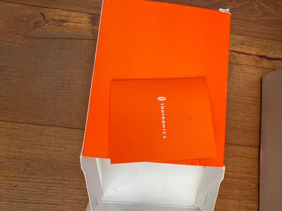 Безжични слушалки тип earbuds