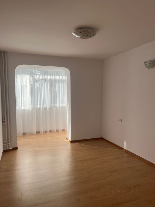 Apartament (chirie sau vânzare)