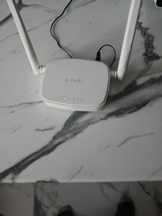 Router wireless n 300Tenda