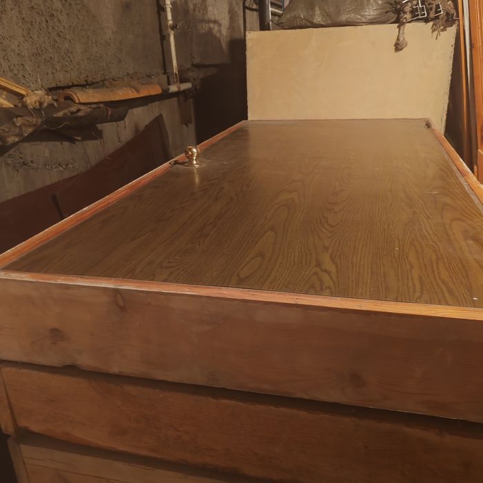 Двери межкомнатные с коробом и наличниками  цена договорная