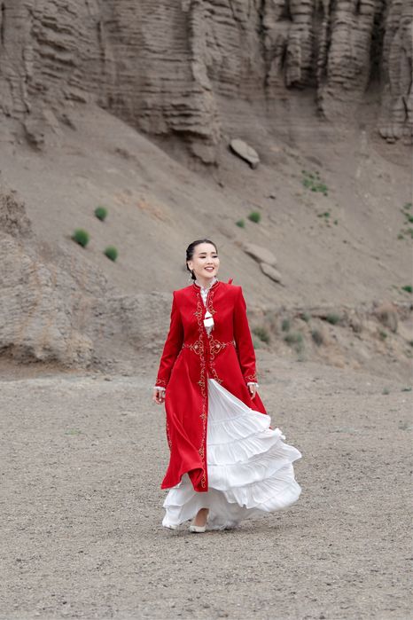 Ұзату образ Медина Сактаганова