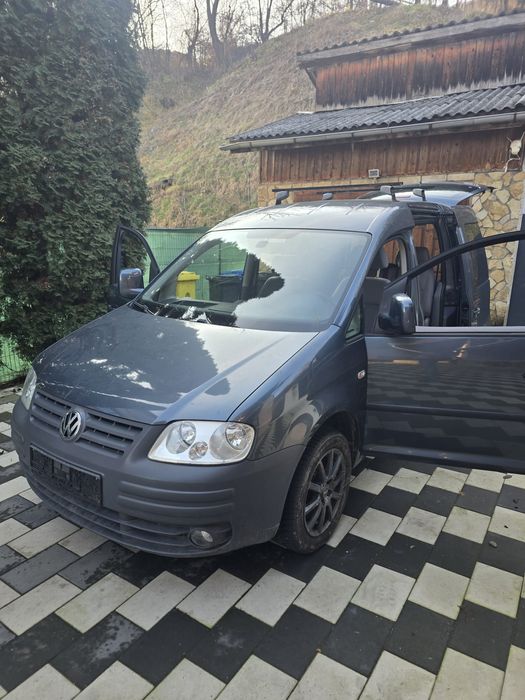 VW Caddy 2009 Benzina