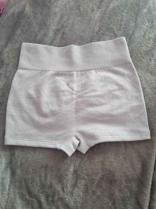 Спортни къси гащи